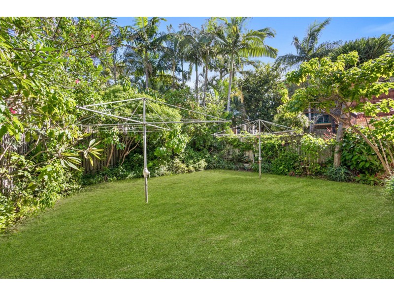 2/34-36 Tarcoola Crescent, Chevron Island QLD 4217