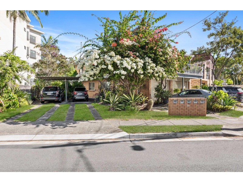 2/34-36 Tarcoola Crescent, Chevron Island QLD 4217