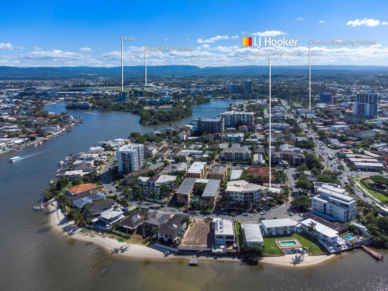 2/34-36 Tarcoola Crescent, Chevron Island QLD 4217