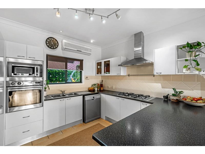 5 Ferndahl Drive, Varsity Lakes QLD 4227