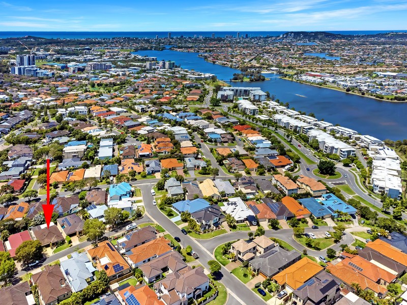 5 Ferndahl Drive, Varsity Lakes QLD 4227