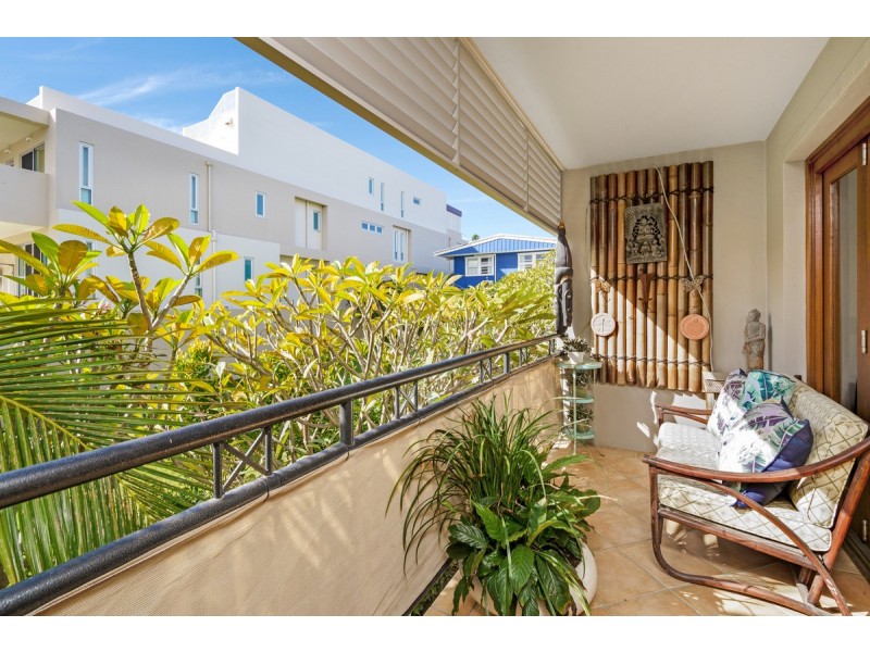 4/70 Marine Parade, Miami QLD 4220