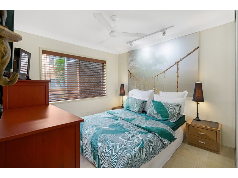 4/70 Marine Parade, Miami QLD 4220