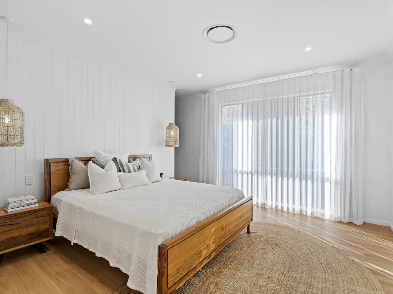 10 Wilcox Close, Reedy Creek QLD 4227
