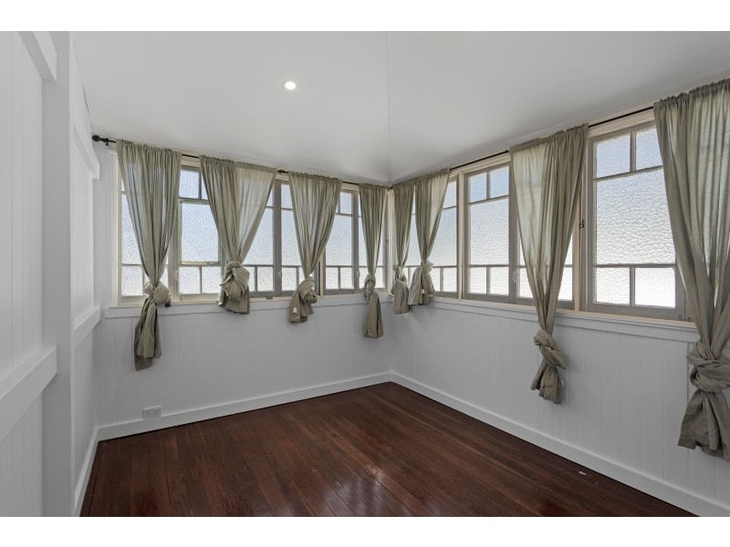 2/8 Tallai Road, Tallai QLD 4213