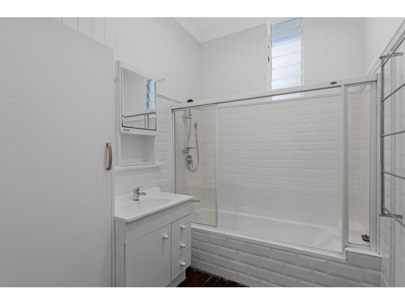 2/8 Tallai Road, Tallai QLD 4213