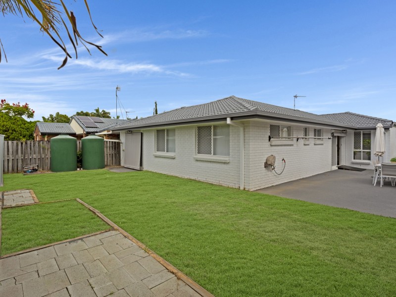 5 Summerwine Street, Burleigh Waters QLD 4220