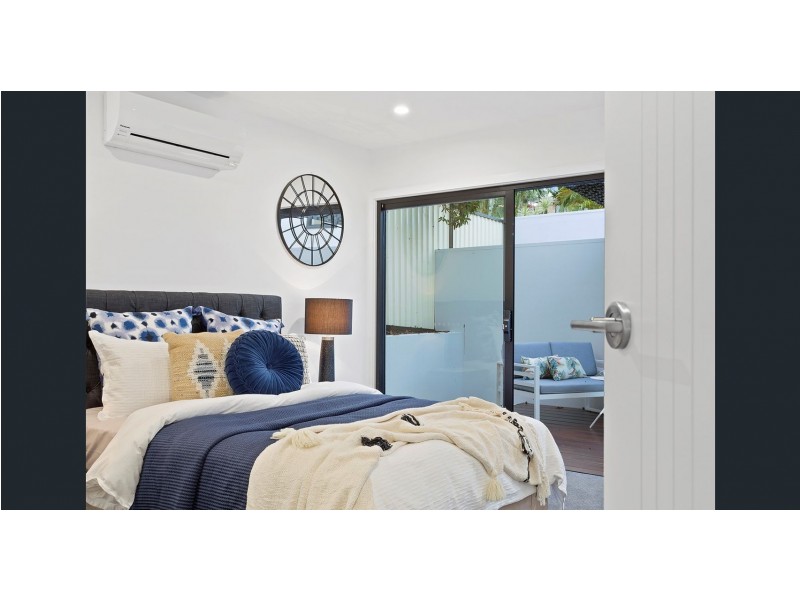 2/14 Pinehurst Place, Robina QLD 4226