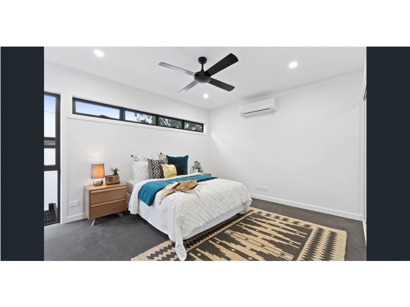 2/14 Pinehurst Place, Robina QLD 4226