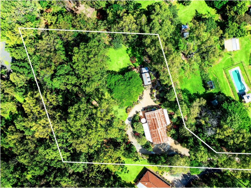 22 Viscount Drive, Tallai QLD 4213