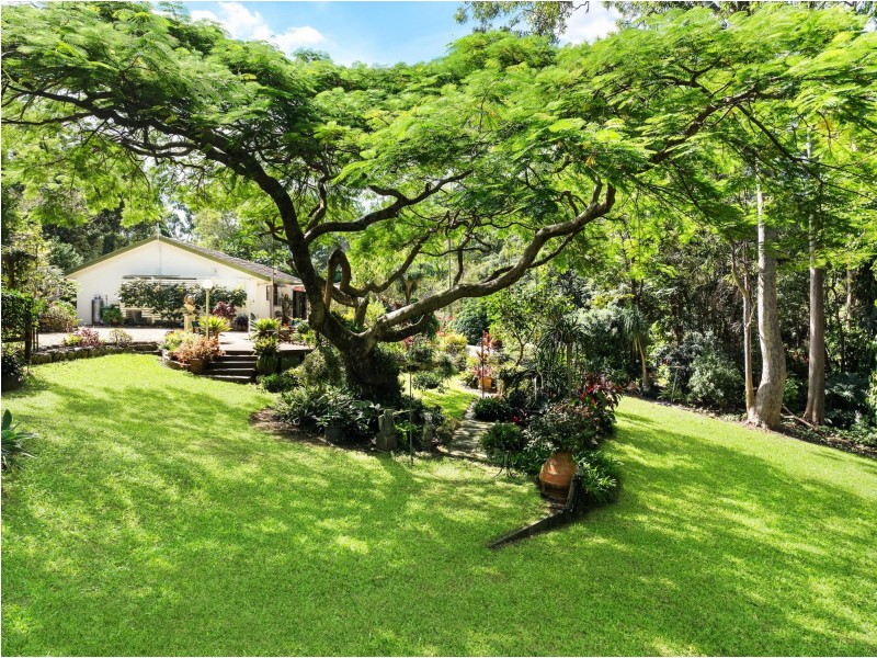 22 Viscount Drive, Tallai QLD 4213