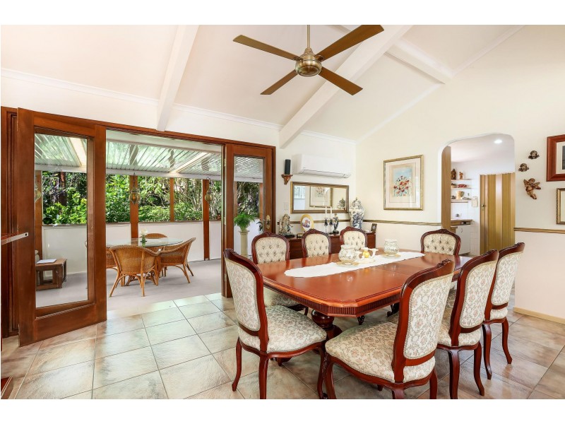 22 Viscount Drive, Tallai QLD 4213