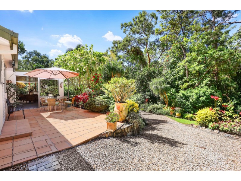 22 Viscount Drive, Tallai QLD 4213