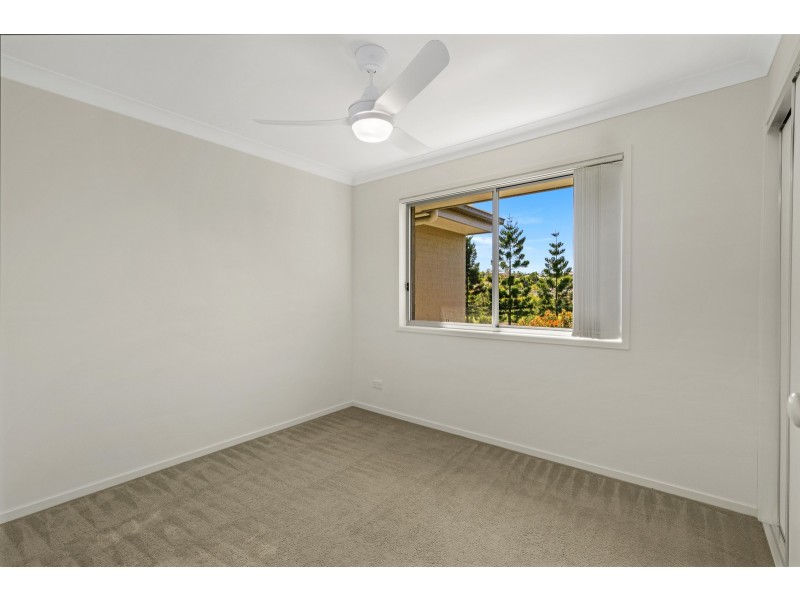 7/131 McAuley Parade, Pacific Pines QLD 4211