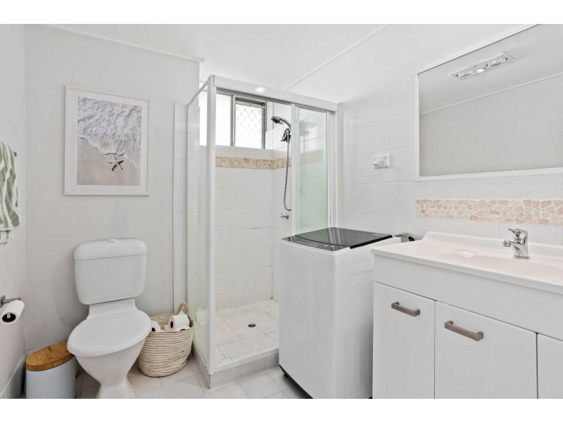 6/8-12 Marine Parade, Miami QLD 4220