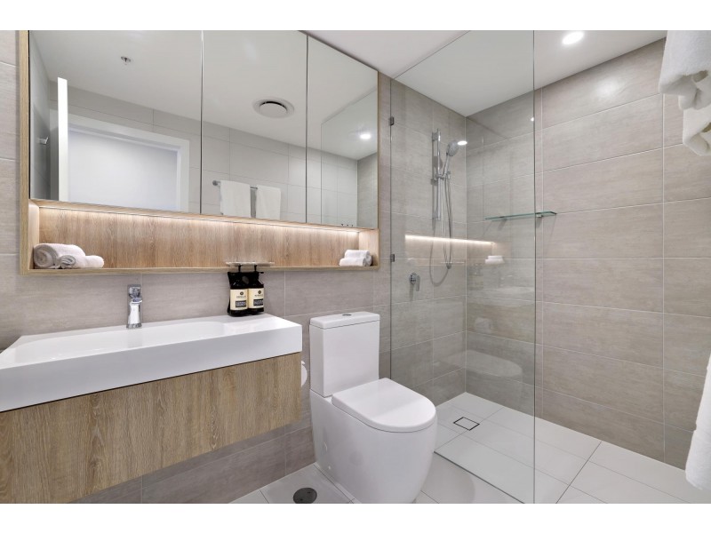 14112/5 The Darling Avenue, Broadbeach QLD 4218
