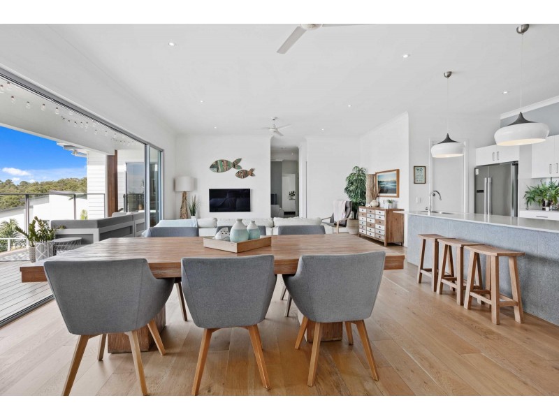 19 Coronata Place, Reedy Creek QLD 4227