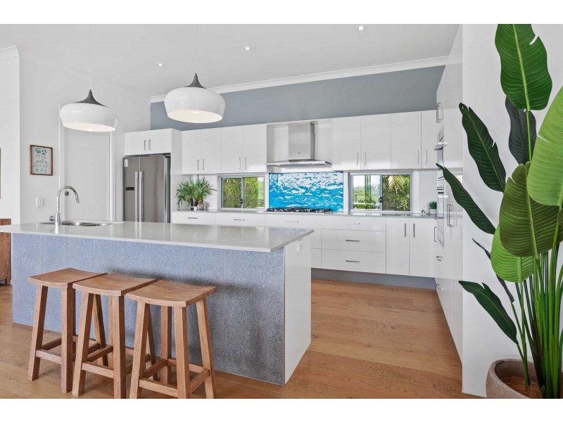 19 Coronata Place, Reedy Creek QLD 4227