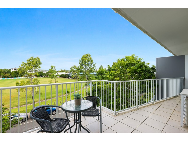 44/98 University Drive, Varsity Lakes QLD 4227