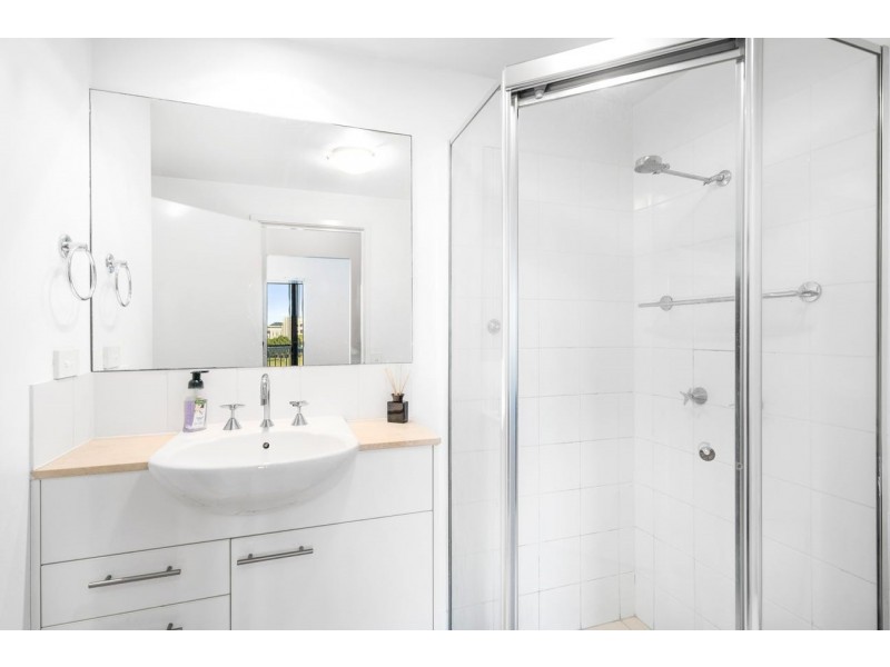 44/98 University Drive, Varsity Lakes QLD 4227