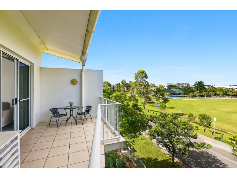 44/98 University Drive, Varsity Lakes QLD 4227