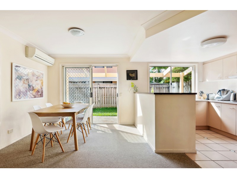 24/1 Warbler Parade, Varsity Lakes QLD 4227