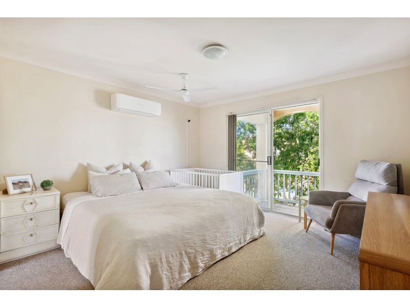 24/1 Warbler Parade, Varsity Lakes QLD 4227