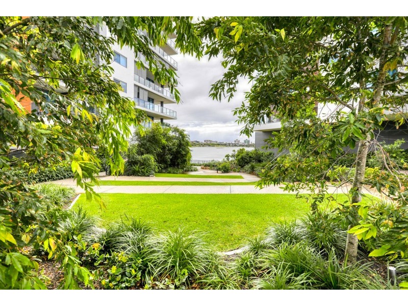 1217/397 Christine Avenue, Varsity Lakes QLD 4227