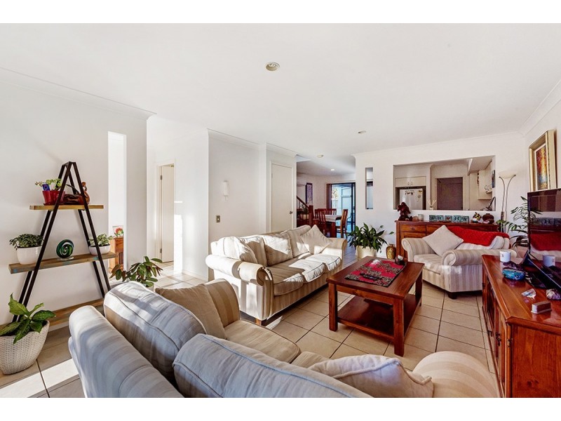 3/302 Christine Avenue, Varsity Lakes QLD 4227