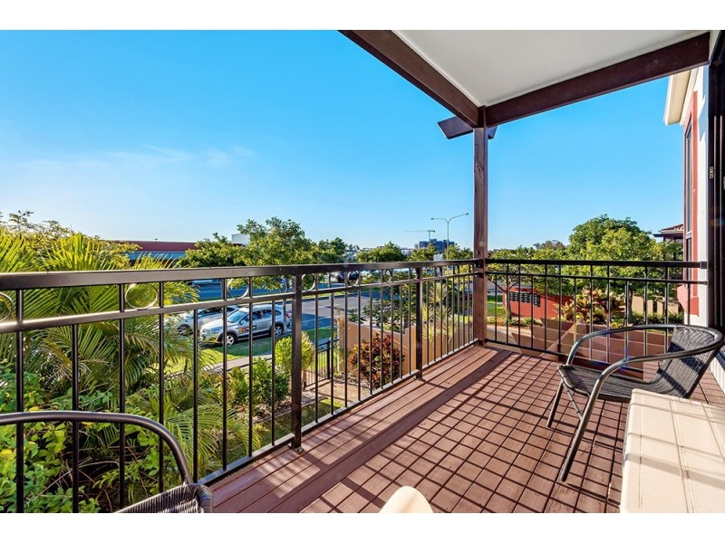 3/302 Christine Avenue, Varsity Lakes QLD 4227