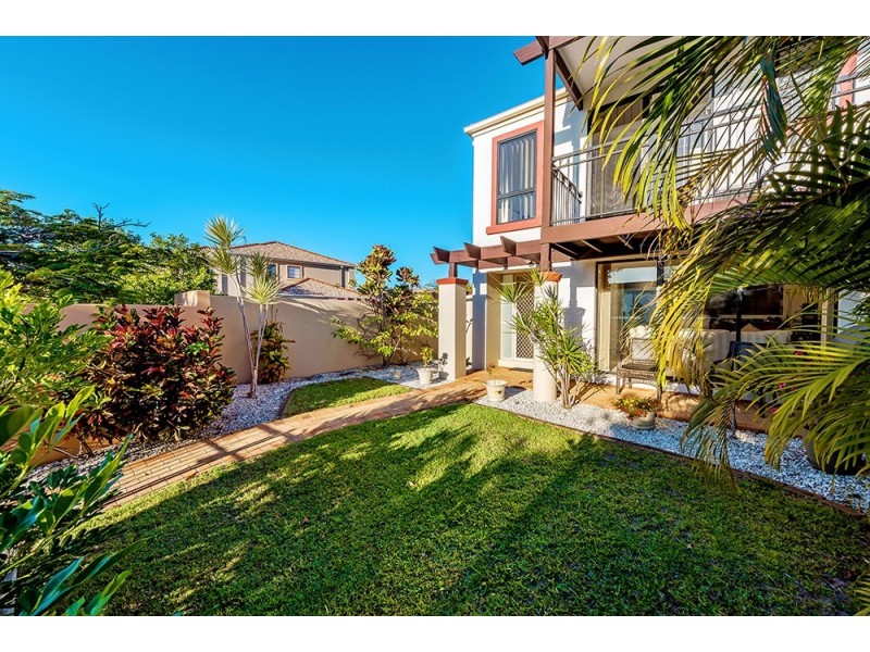 3/302 Christine Avenue, Varsity Lakes QLD 4227