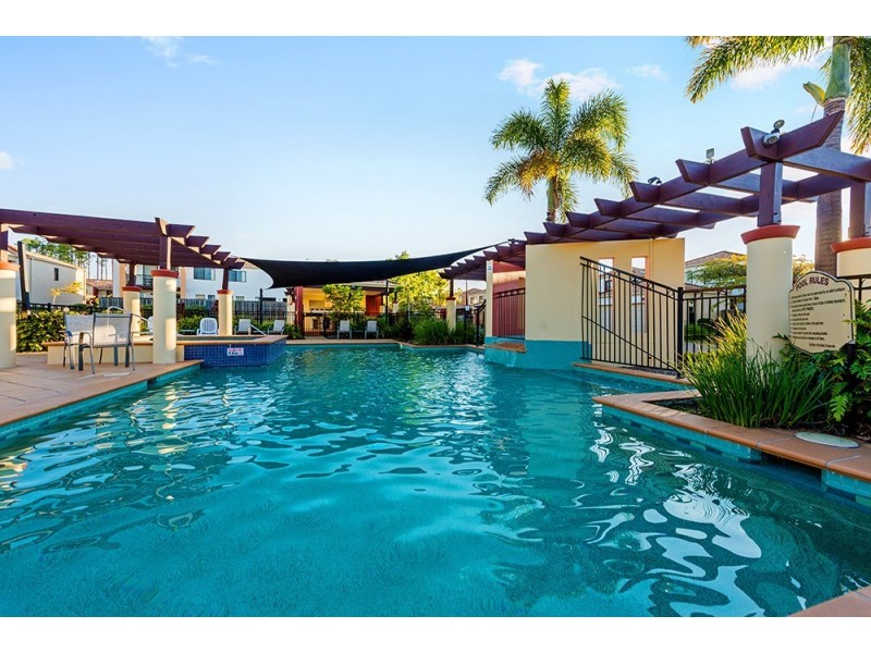 3/302 Christine Avenue, Varsity Lakes QLD 4227
