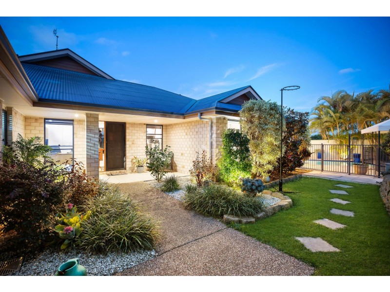 17 Marriott Way, Highland Park QLD 4211