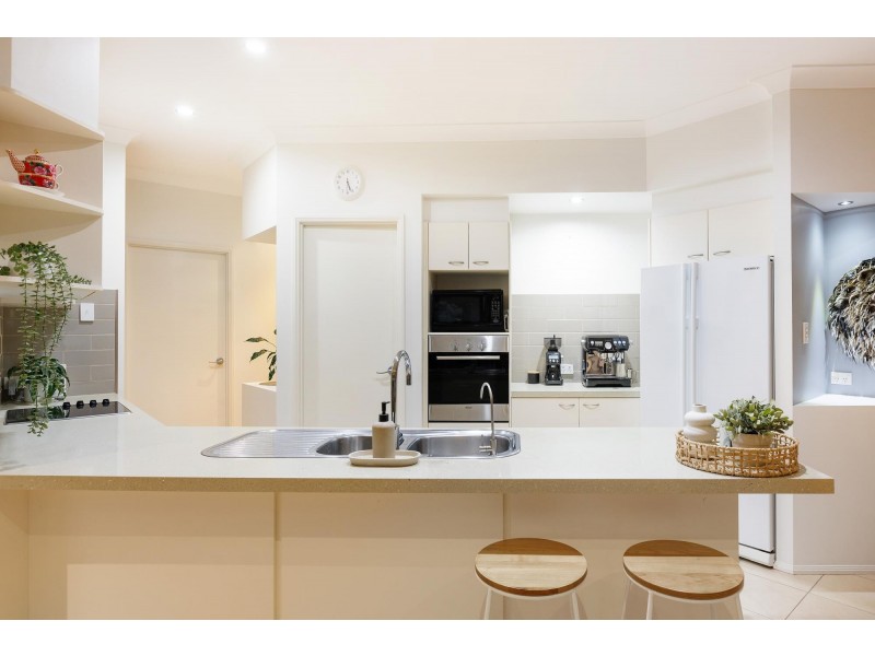 17 Marriott Way, Highland Park QLD 4211