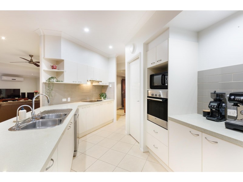 17 Marriott Way, Highland Park QLD 4211