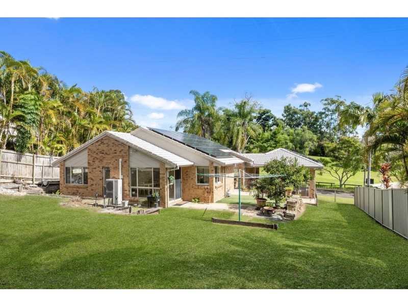 14 Wayville Place, Robina QLD 4226