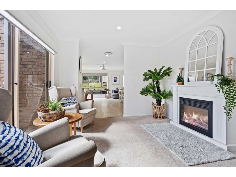 14 Wayville Place, Robina QLD 4226