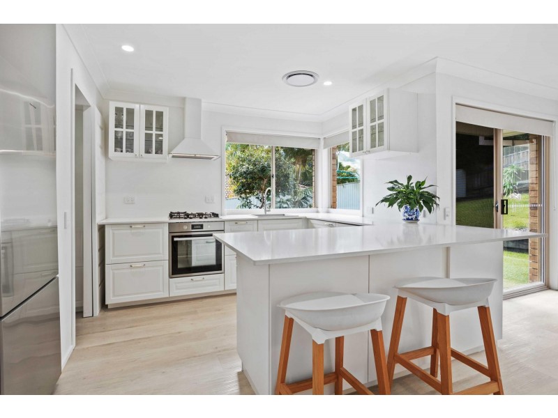 14 Wayville Place, Robina QLD 4226