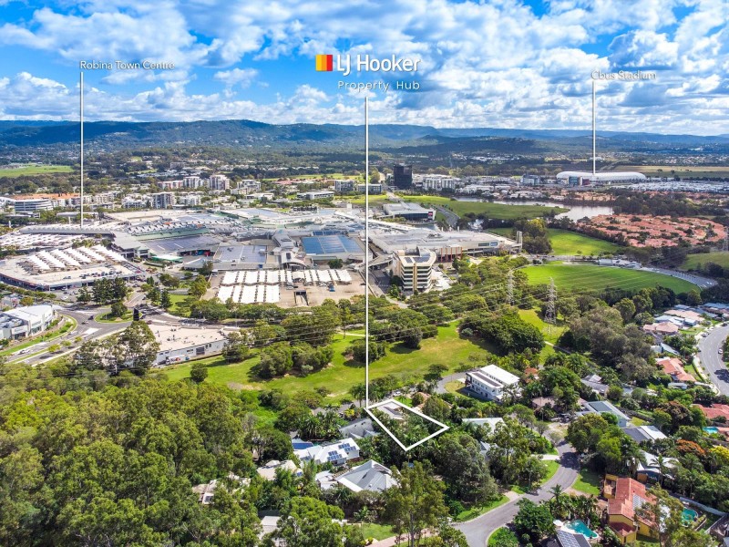 14 Wayville Place, Robina QLD 4226