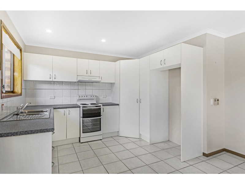 1/96 Christine Avenue, Burleigh Waters QLD 4220