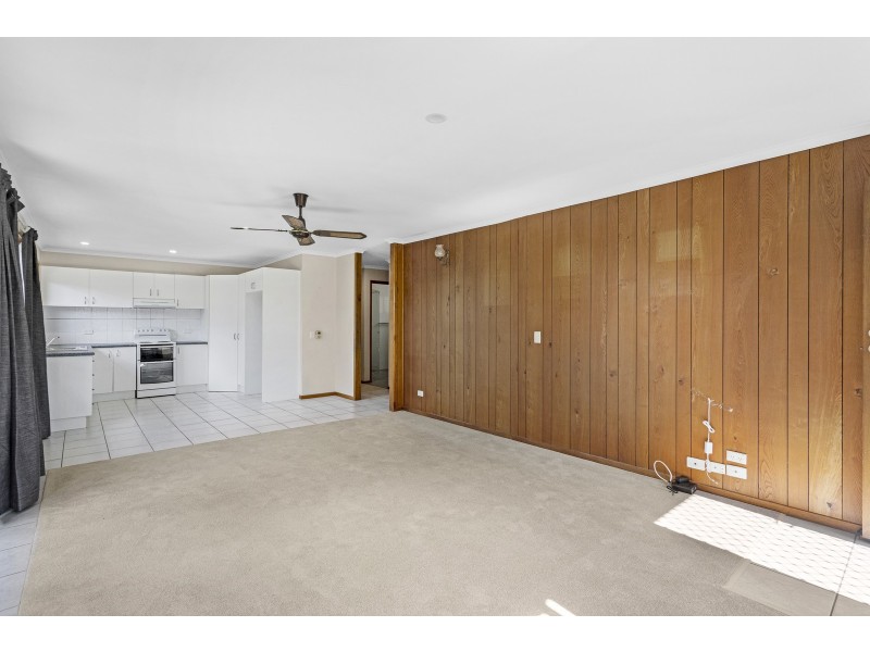 1/96 Christine Avenue, Burleigh Waters QLD 4220