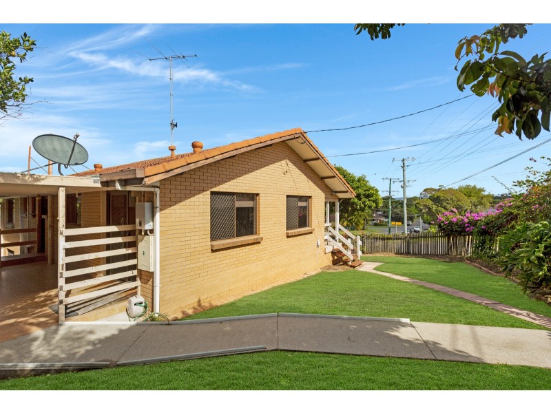22 Myall Street, Southport QLD 4215
