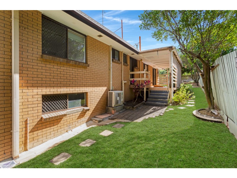 22 Myall Street, Southport QLD 4215