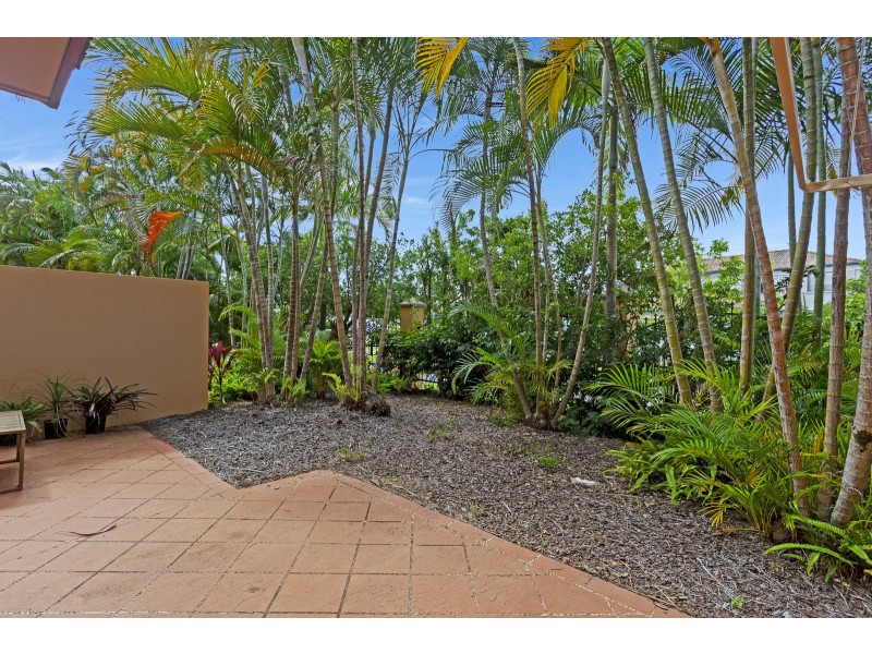 10/8 Woody Views Way, Robina QLD 4226