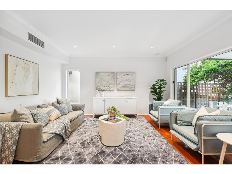 332 Ron Penhaligon Way, Robina QLD 4226