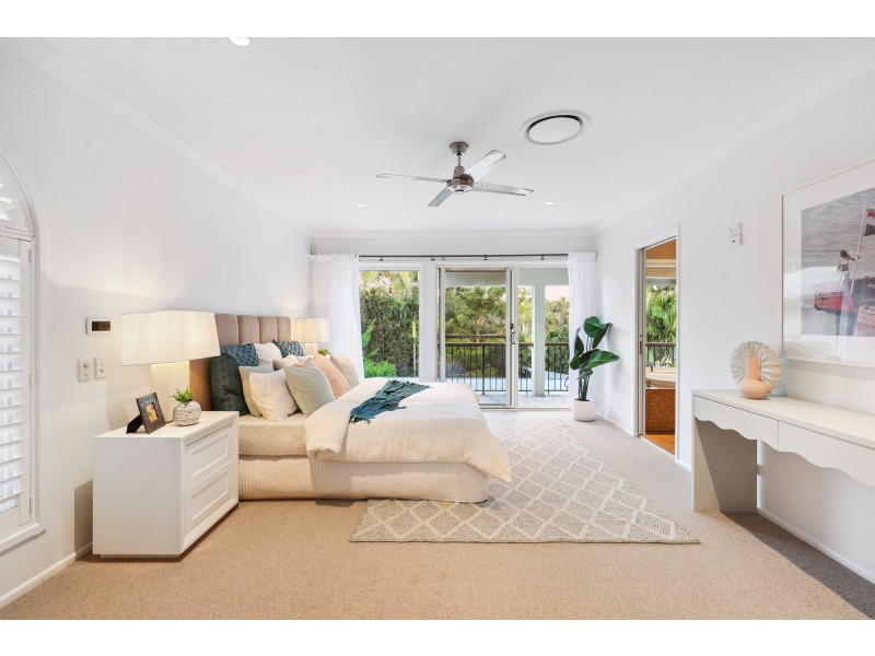 332 Ron Penhaligon Way, Robina QLD 4226