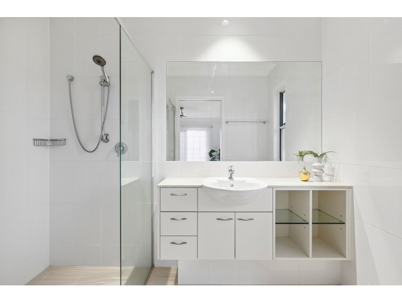 332 Ron Penhaligon Way, Robina QLD 4226