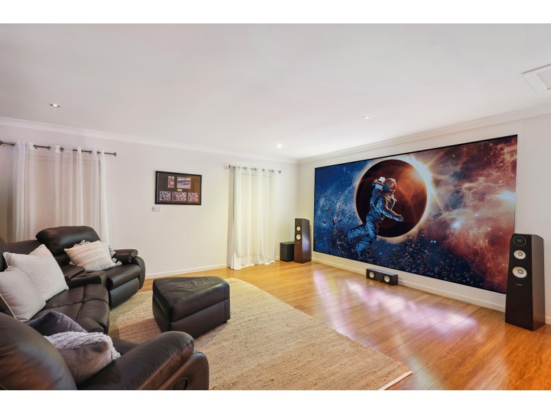 123 Glen Eagles Drive, Robina QLD 4226