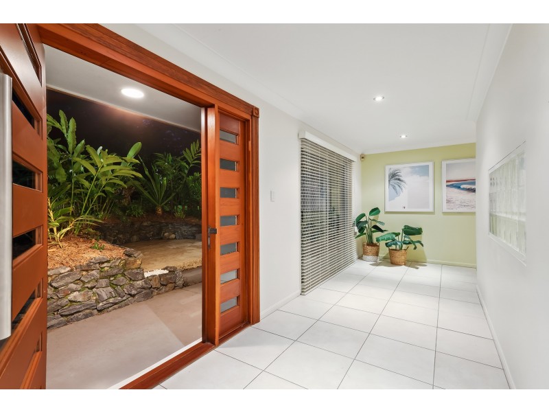 123 Glen Eagles Drive, Robina QLD 4226