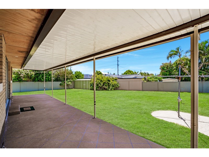 6 Bunya Place, Palm Beach QLD 4221